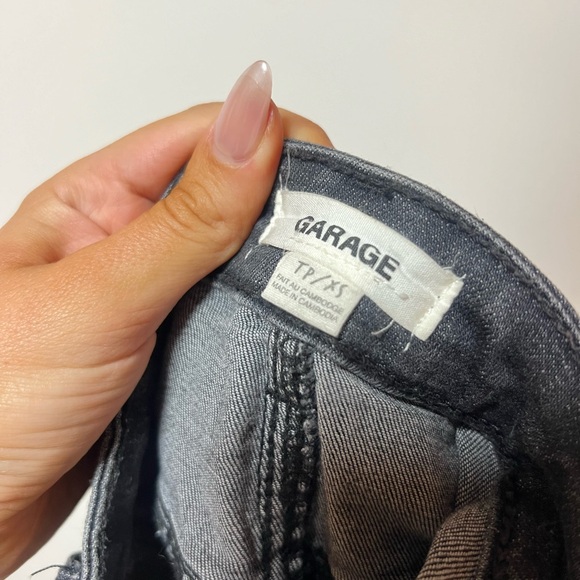 Garage Black Mini Skirt 🖤 - Picture 5 of 5